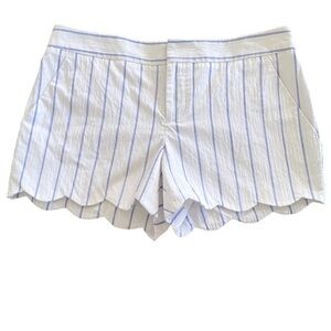 Club Monaco White & Blue Striped Scallop Hem Mid Rise Shorts Size 2 Desi…